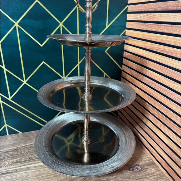 Elegant Rose Gold Deco Tiered Tray - Picture 2 of 10